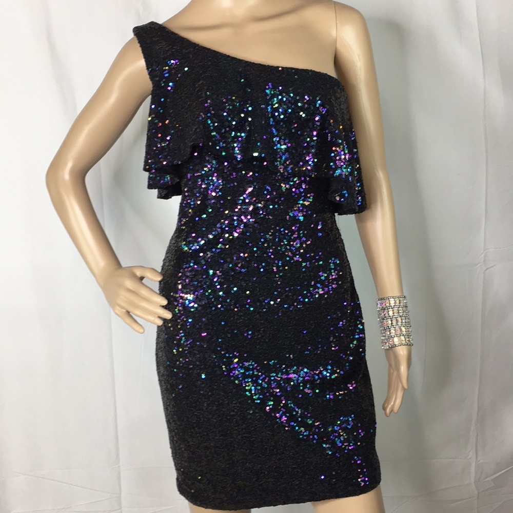 SOLD!! ♥️🌟NEW!! Size 9/10 Jrs | B. Darlin Sequins Dress - Picture 2 of 6